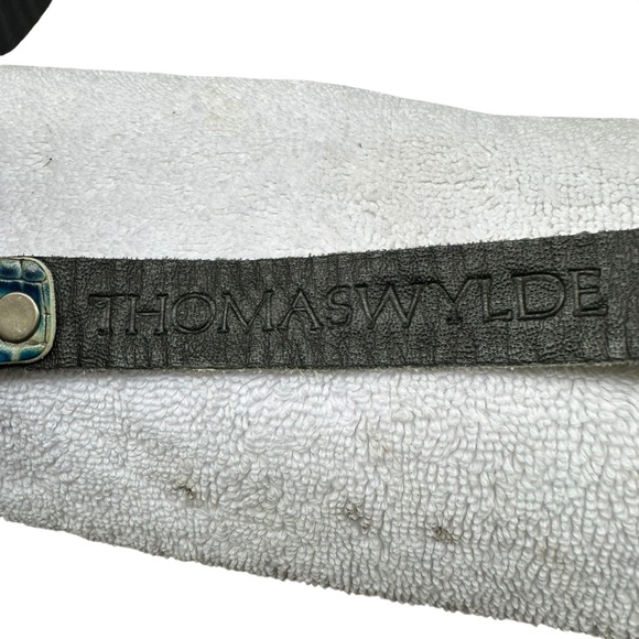 THOMAS WYLDE Croc Embossed Gladiator Leather Belt With Skull Made In USA Med